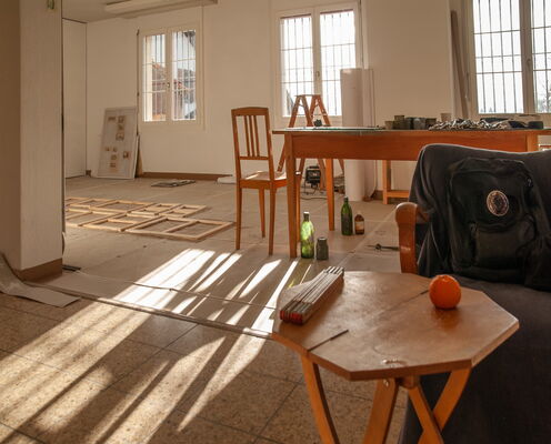 Atelierimpressionen aus Jens des Schweizer Kunstmalers Willi Müller